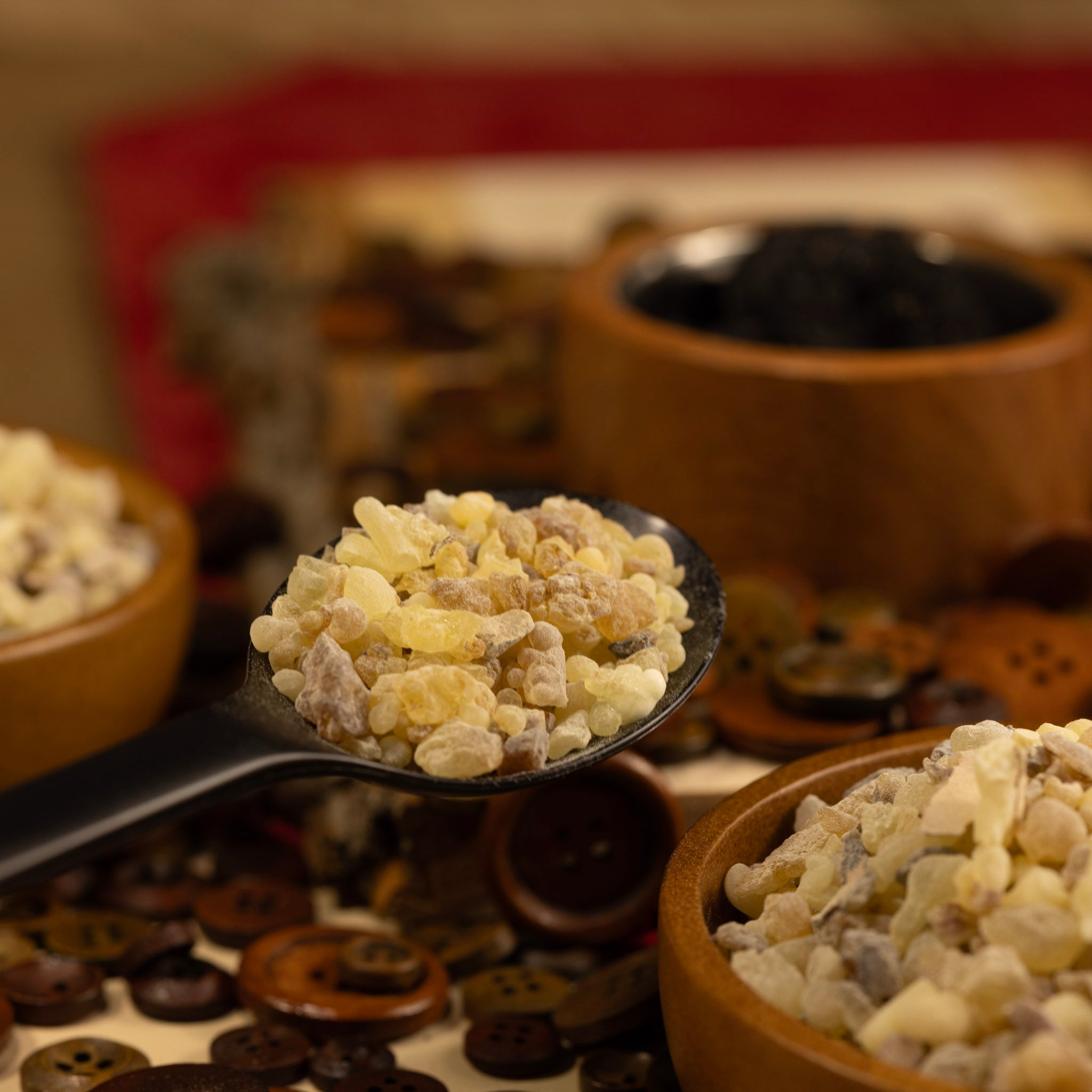 Benefits of Chewing Frankincense Gum – The Perfumist