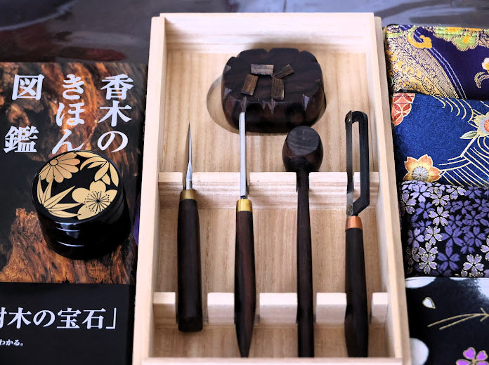 Black Wild Japanese Kyara Kinam Luxury Resin Display