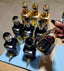 عتيق رقم 1 عطر (العتيق في اللغة العربية يعني "قديم" أو "عريق")