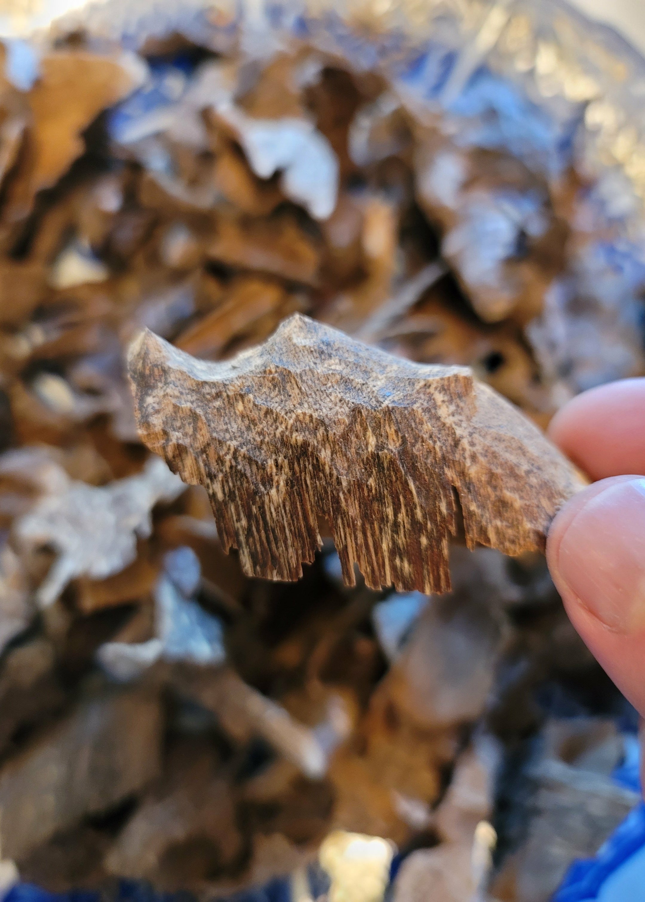 Vietnamese super Girmit, 100% pure natural, agarwood. Hand-selected pieces. - theperfumist