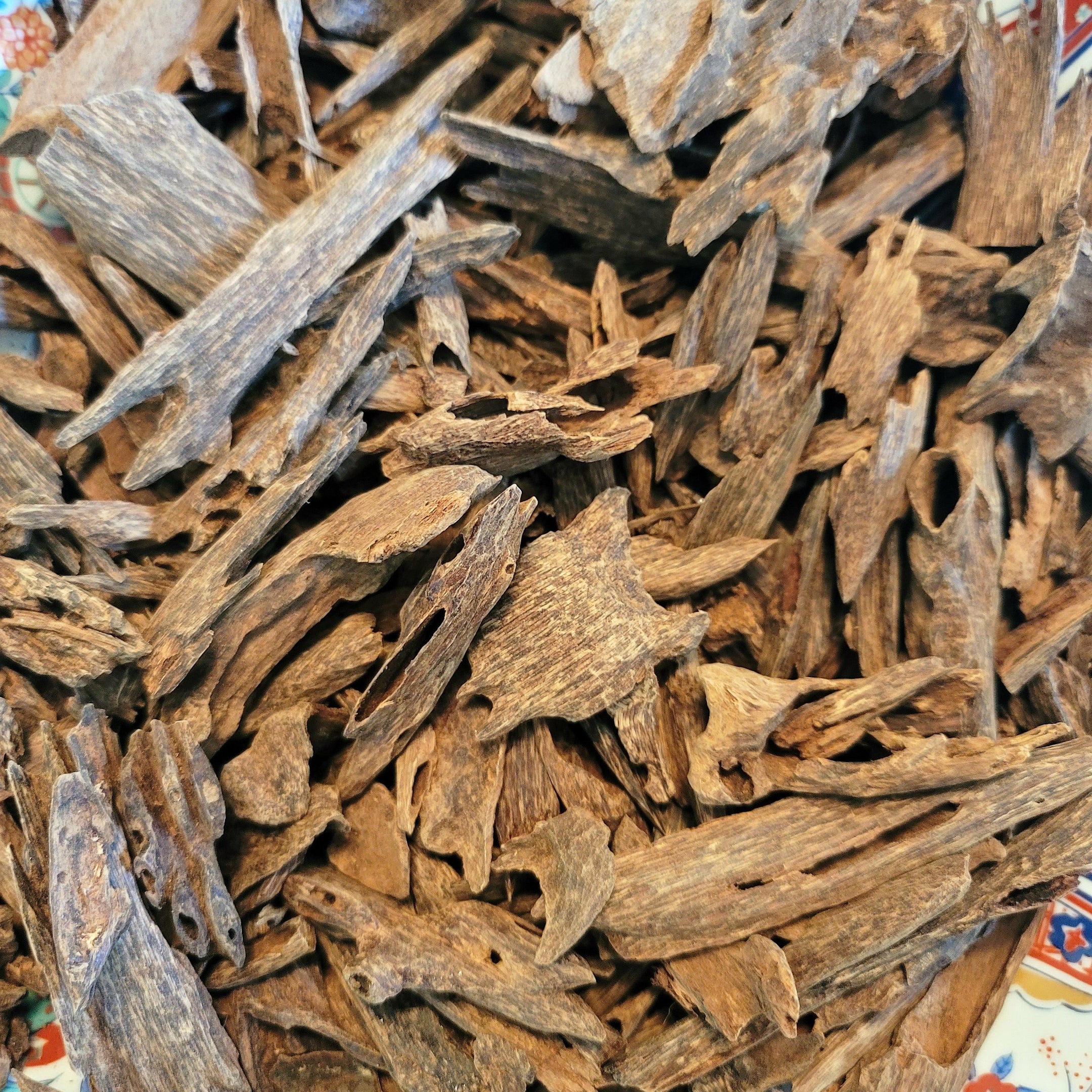 100 years old wild, triple King, sinking Brunei Sultani select agarwood. - theperfumist