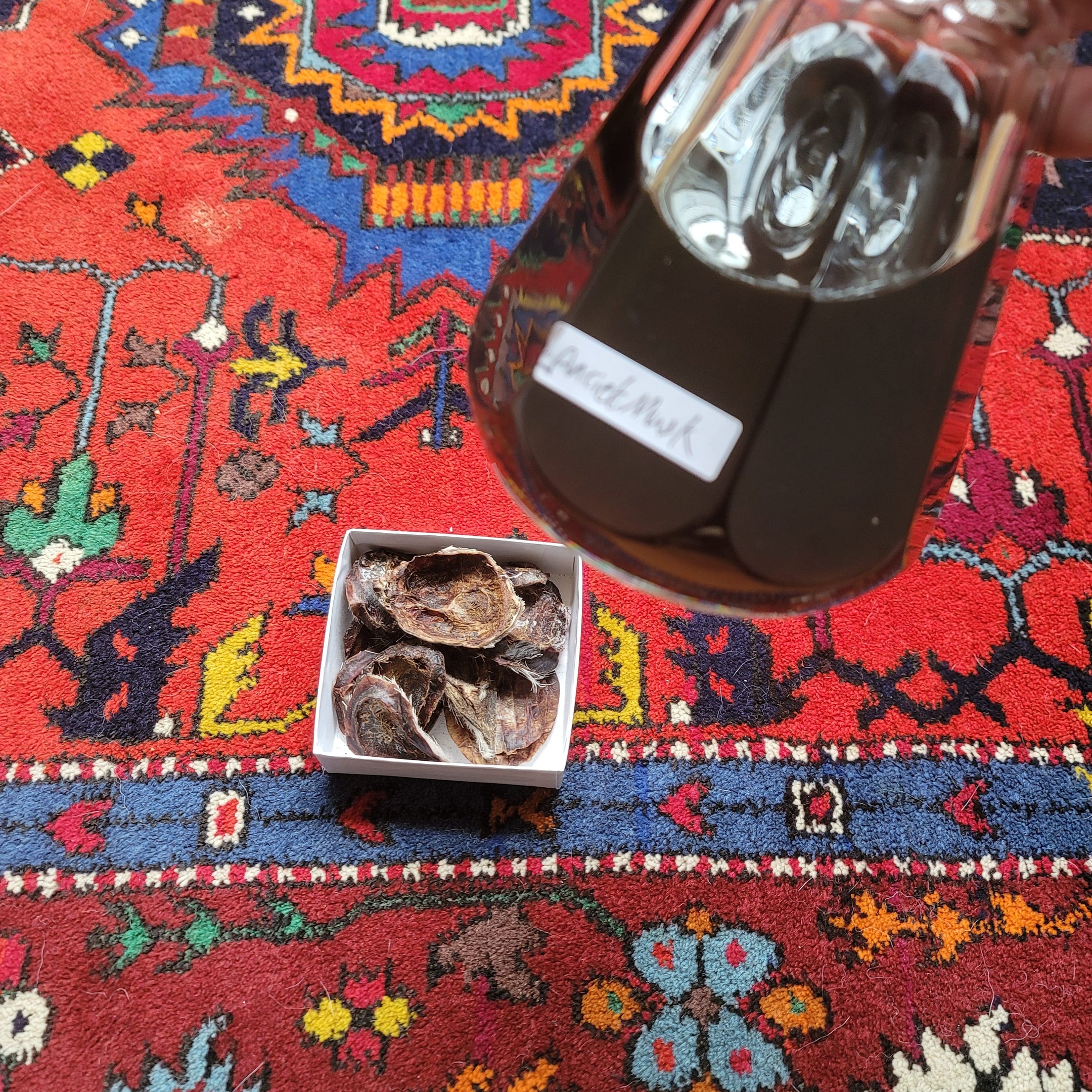 Ancient Sweet musk oil - 3 levels of musk from 7 different kinds - theperfumist