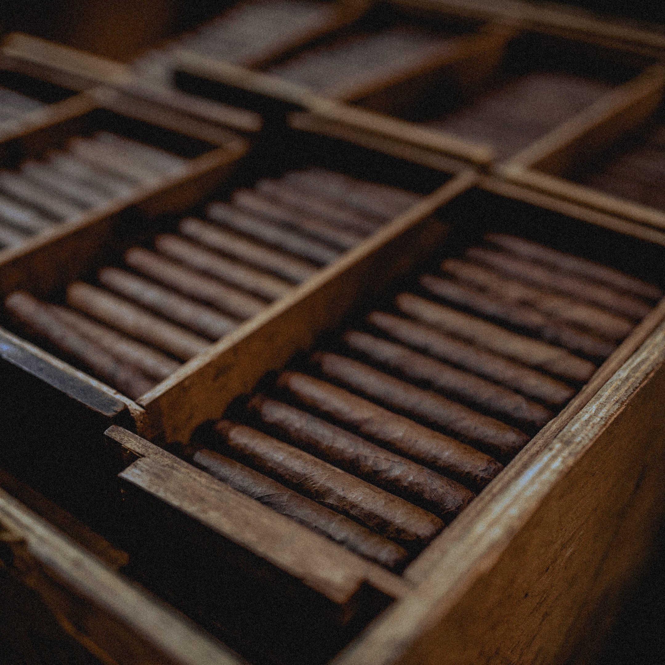 Sweet Tobacco Attar by the perfumist - theperfumist