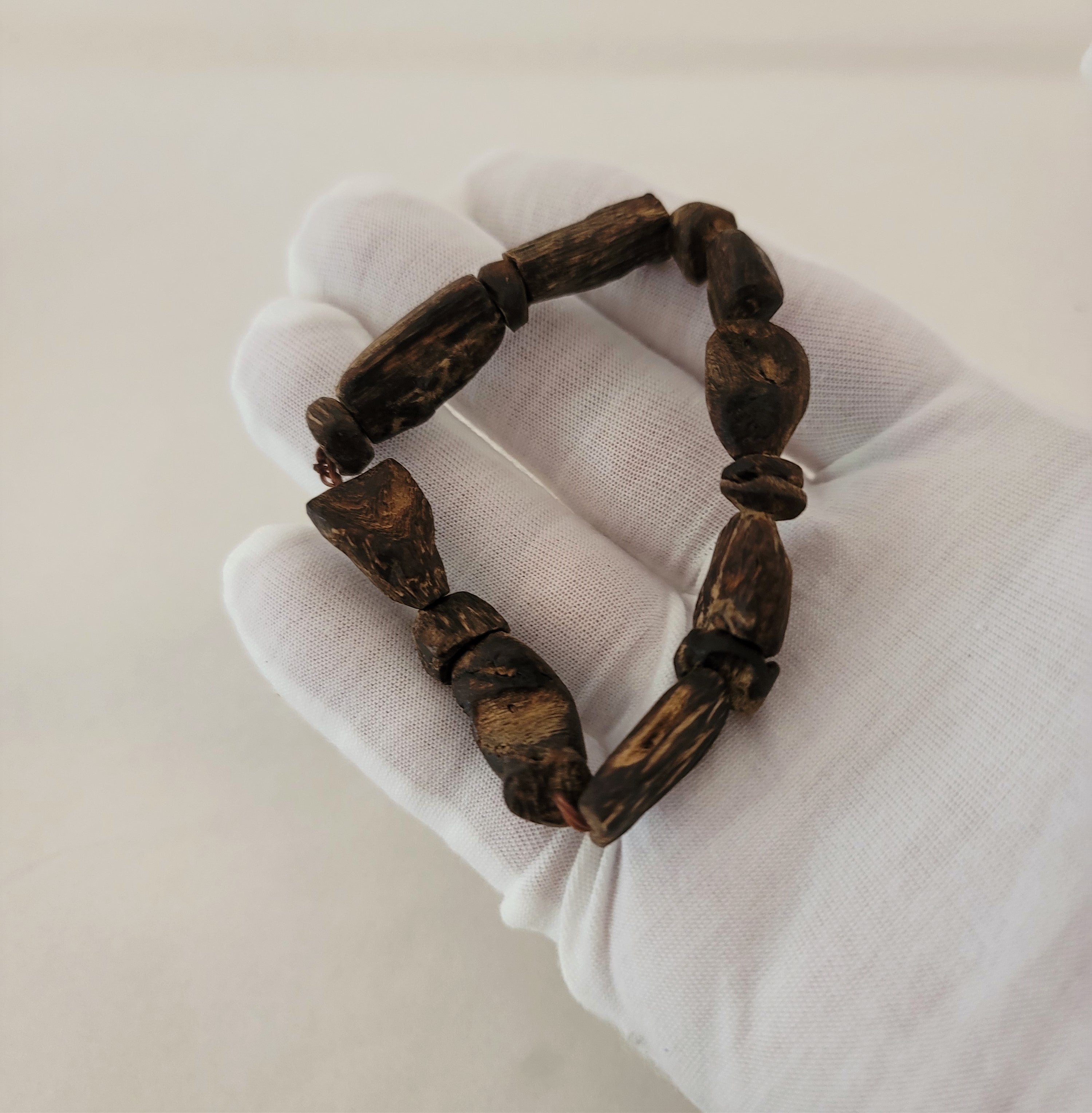 Fully sinking Black Kinam Bracelet - jewelry piece