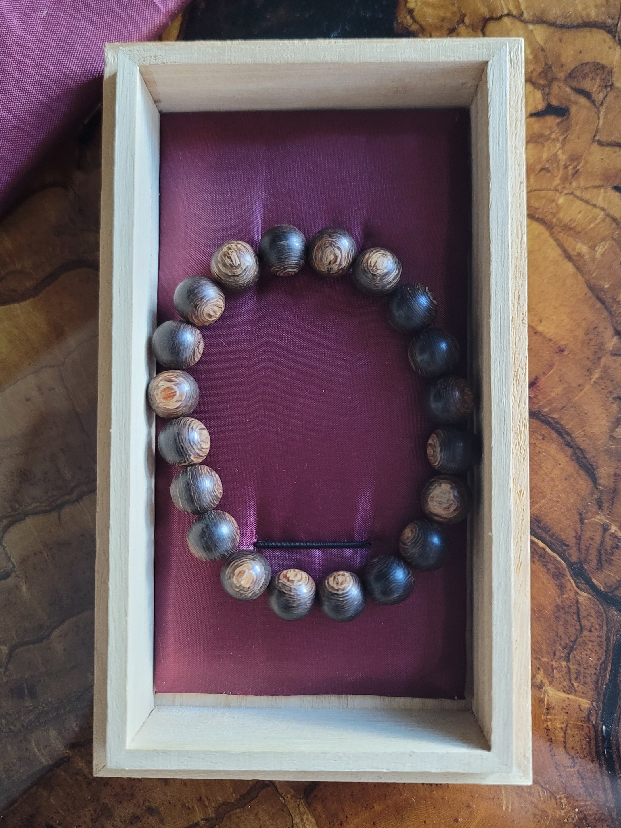 Vietnam Kinam Kyara Bracelet Dark Aromatic Wood