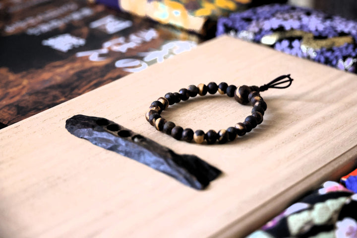 Pure Kinam Kyara Bracelet Dark Aromatic Wooden Beads