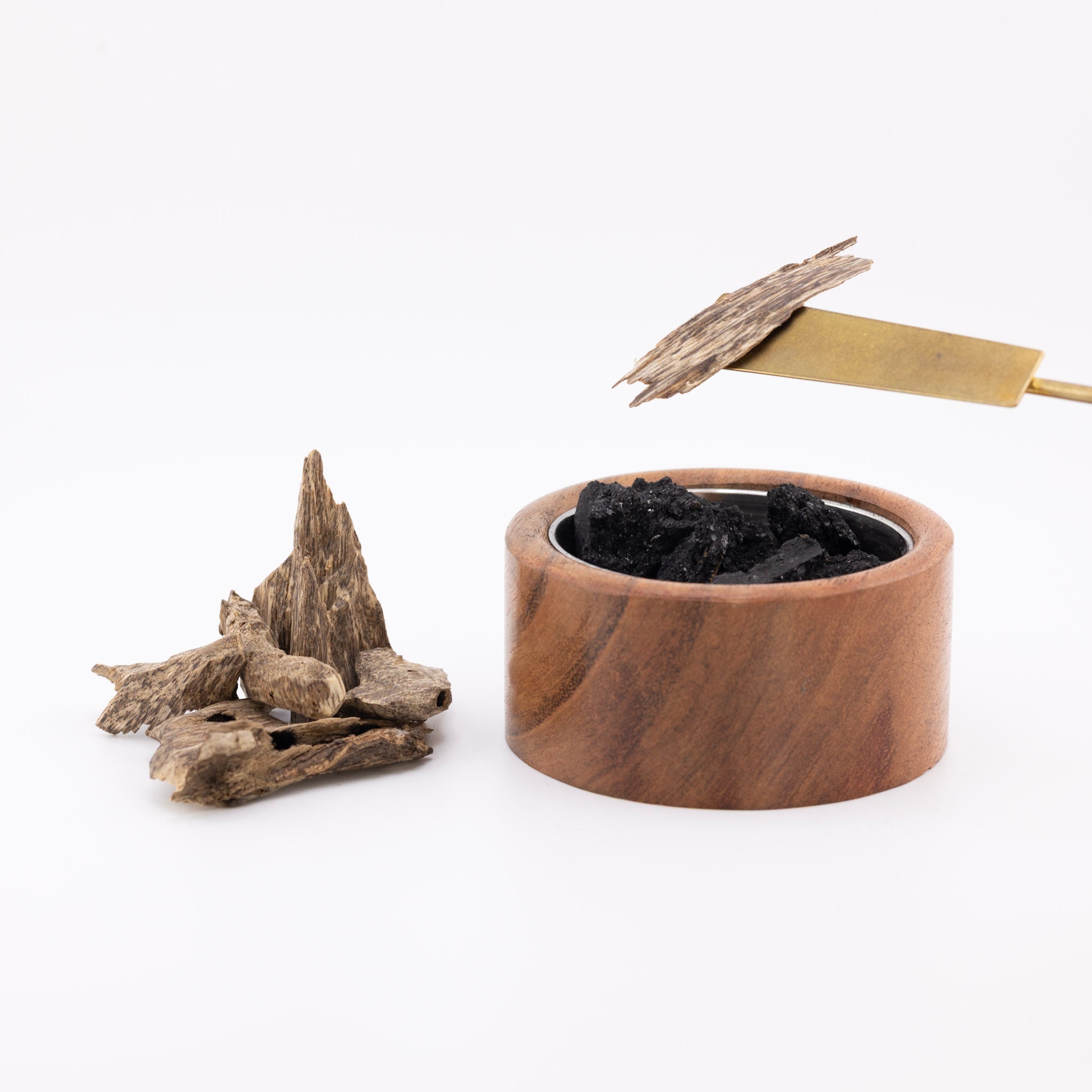 100% Vietnamese Aquilaria Crassna Super King Agarwood Premium Resin