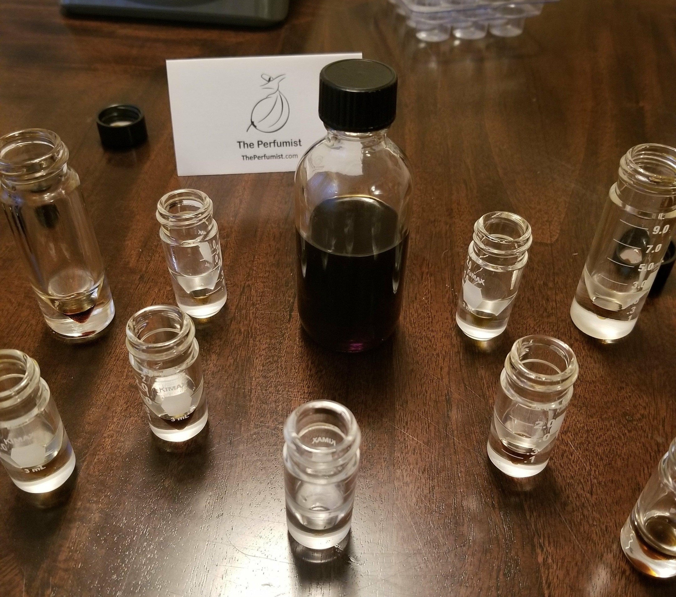 ROYAL 100 - The rarest Ouds in the world / Celebrating a 100 client - theperfumist - the house of the perfumist - royal attar