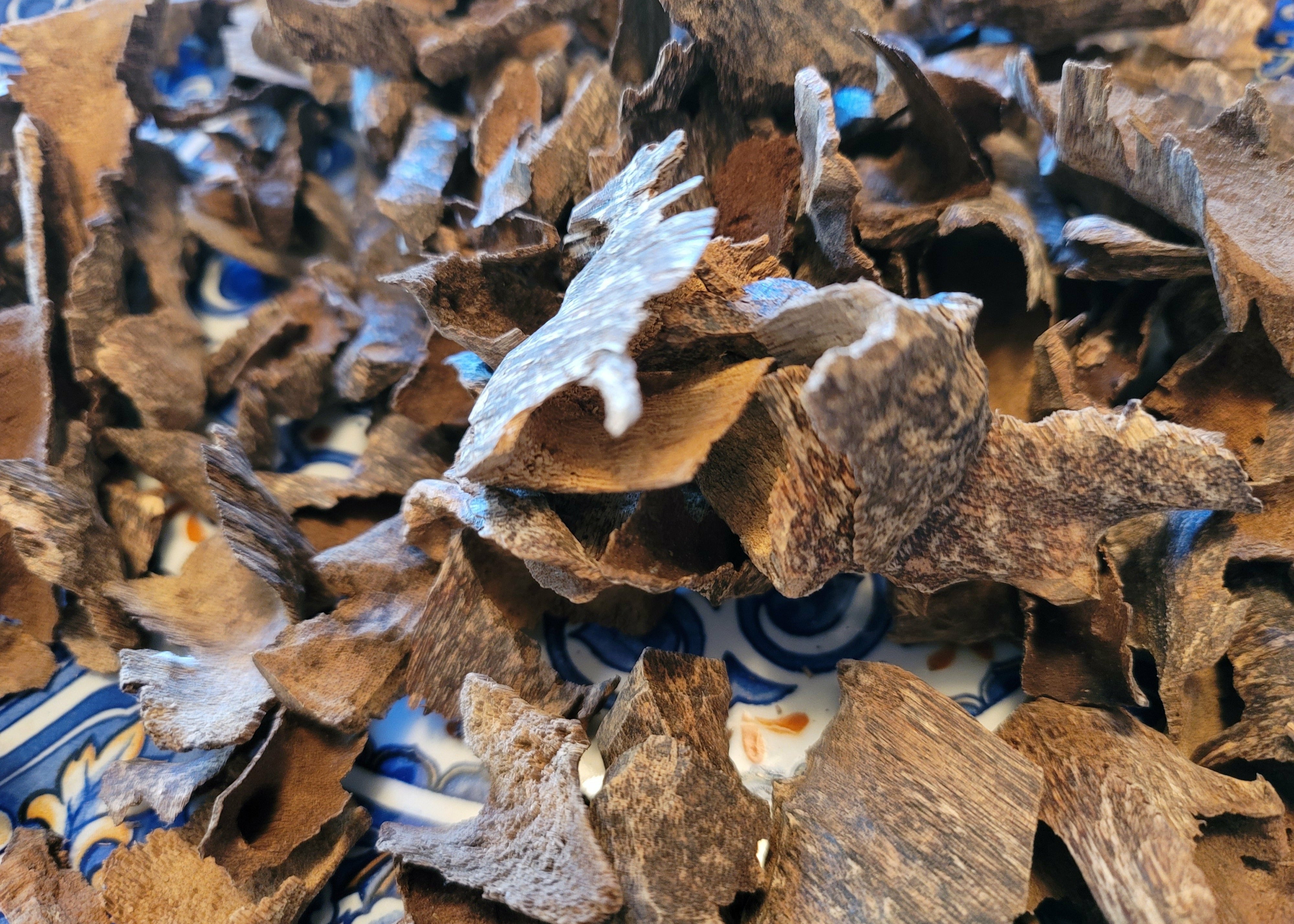 Vietnamese super Girmit, 100% pure natural, agarwood. Hand-selected pieces.