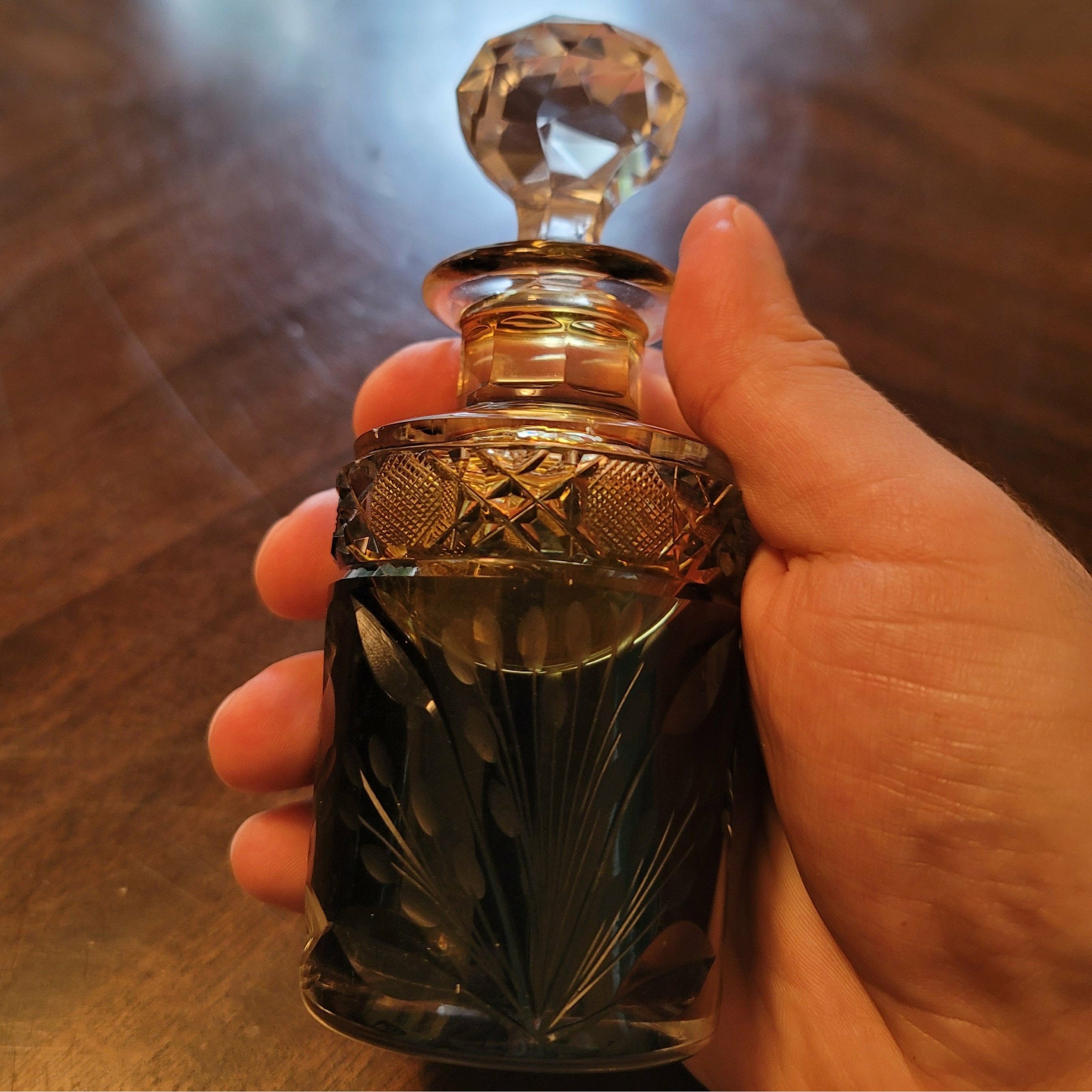 Malaysian triple king wild copper distilled single batch - Second distillation 2022 - theperfumist