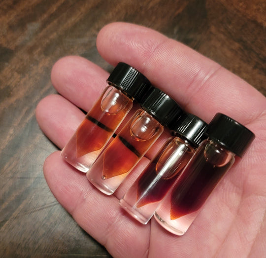 Viet Kinam Golden Dust King Gia Long Oil