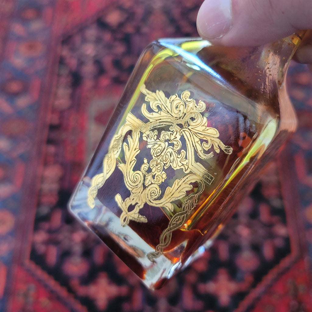 Royal Saffron Oil- Pure Distillation of the best Saffron