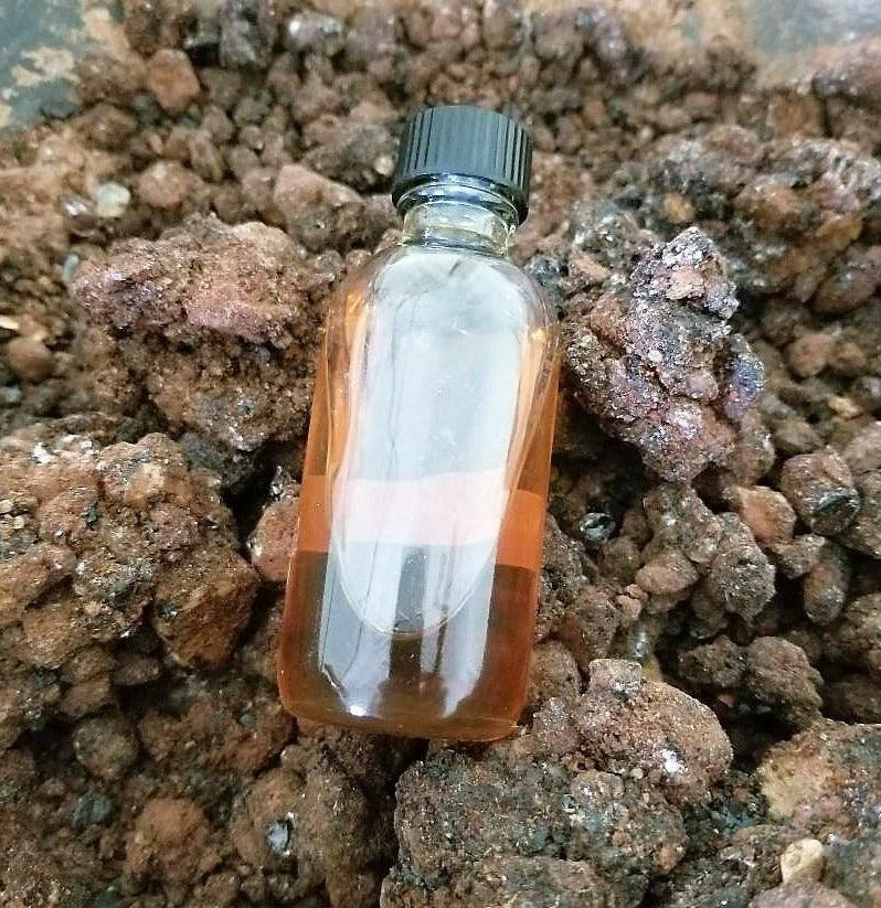 I'm possible Oud oil - The Perfumist - theperfumist - the house of the perfumist - royal attar
